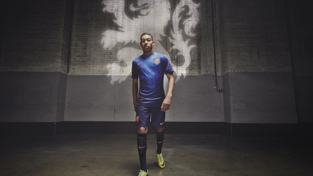 绿茵战场：欧洲杯精彩瞬间回顾，欧洲杯经典比赛视频